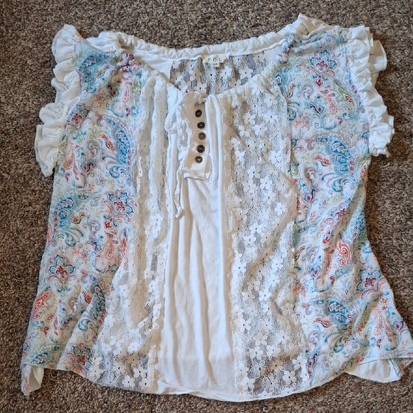POL Size Medium Top~ Lace - Picture 1 of 8